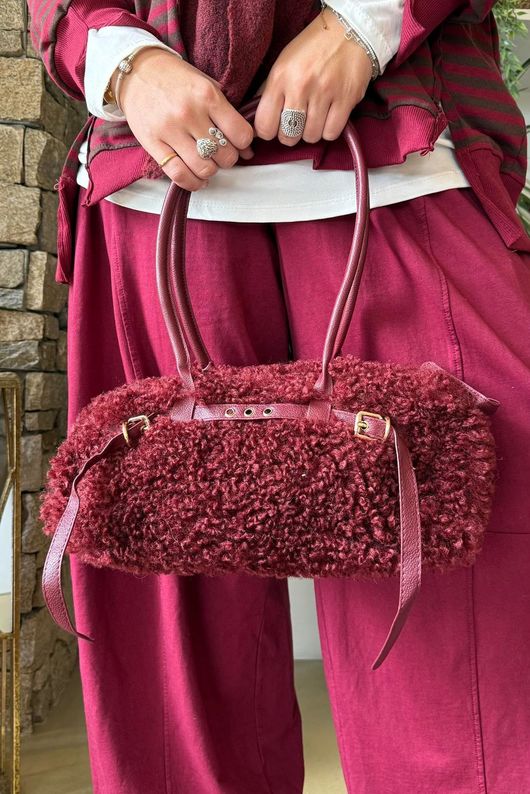 Hicks Shearling Barrel Bag Burgundy